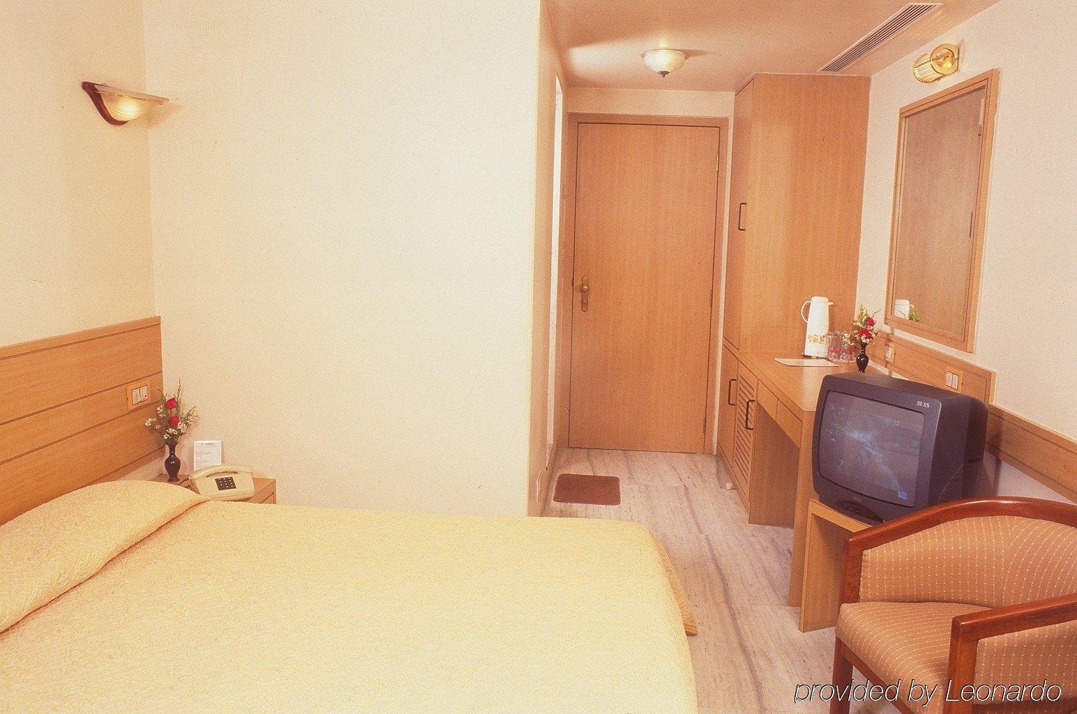 Hotel Midland Mumbai Zimmer foto